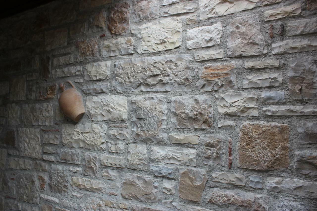 Guesthouse Arjan Berat Buitenkant foto